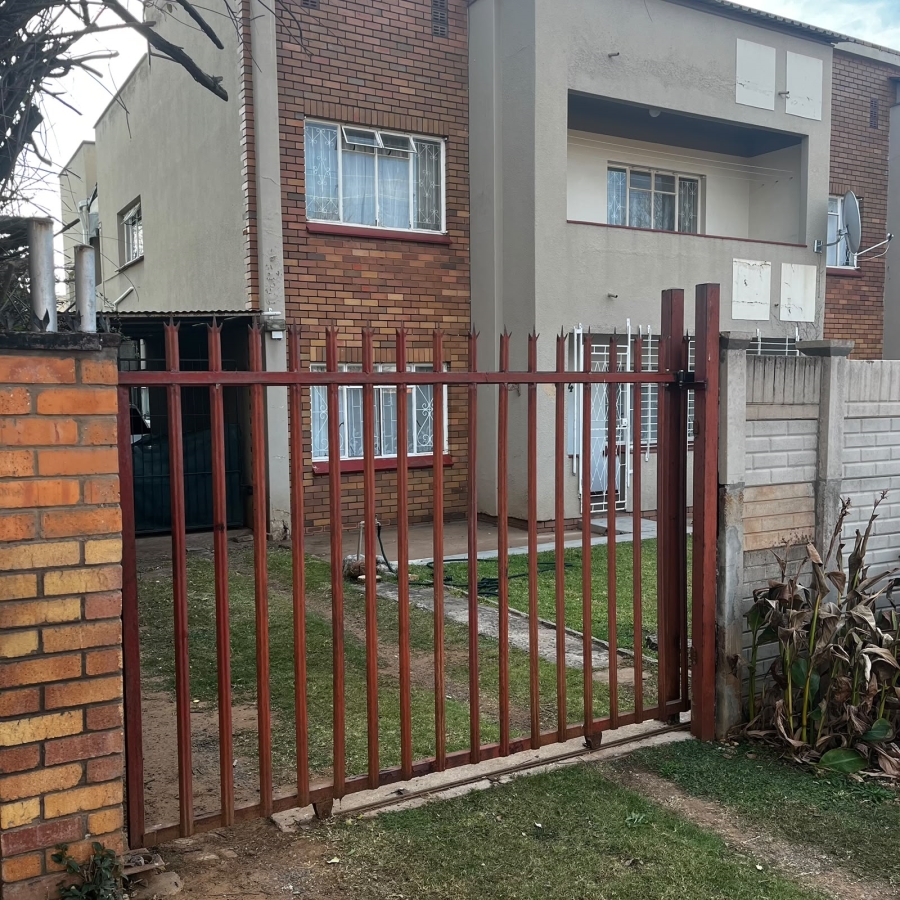 To Let 1 Bedroom Property for Rent in Sandringham Eastern Cape